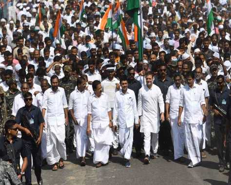 rahul-gandhi-leads--save-the-constitution--march-in-wayanad-2020-01-30